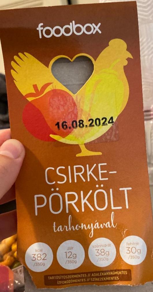 Képek - Csirkepörkölt tarhonyával Foodbox