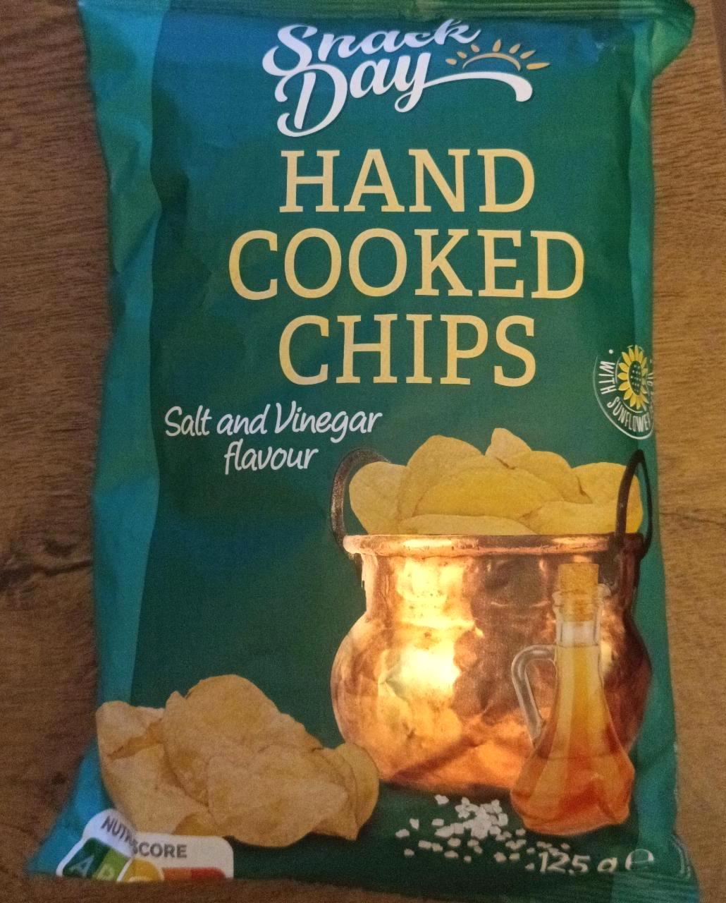 Képek - Hand cooked chips Salt and vinegar flavour Snack Day