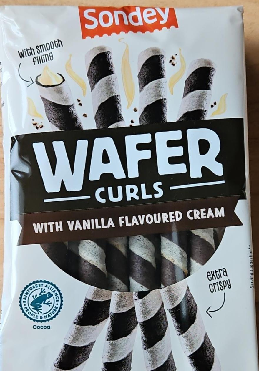 Képek - Wafer curls with vanilla flavoured cream Sondey