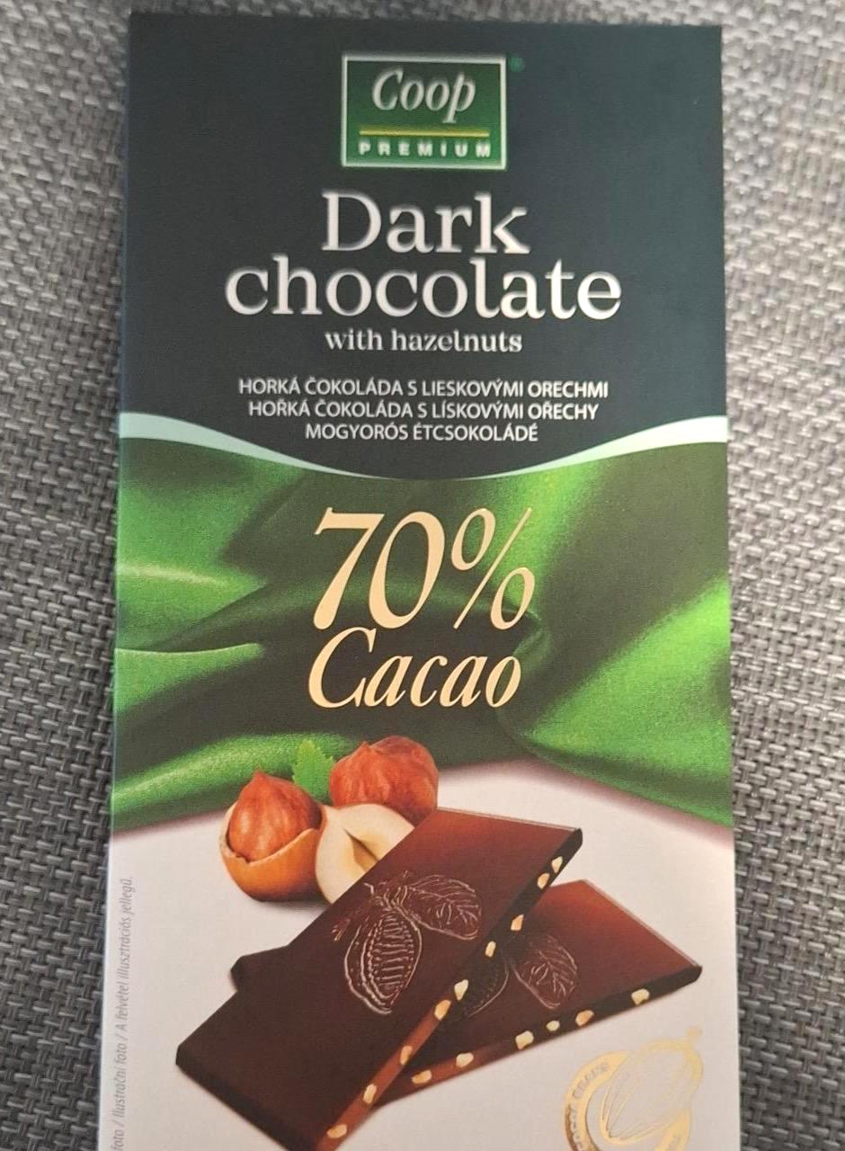 Képek - Dark chocolate with hazelnuts 70% cacao Coop