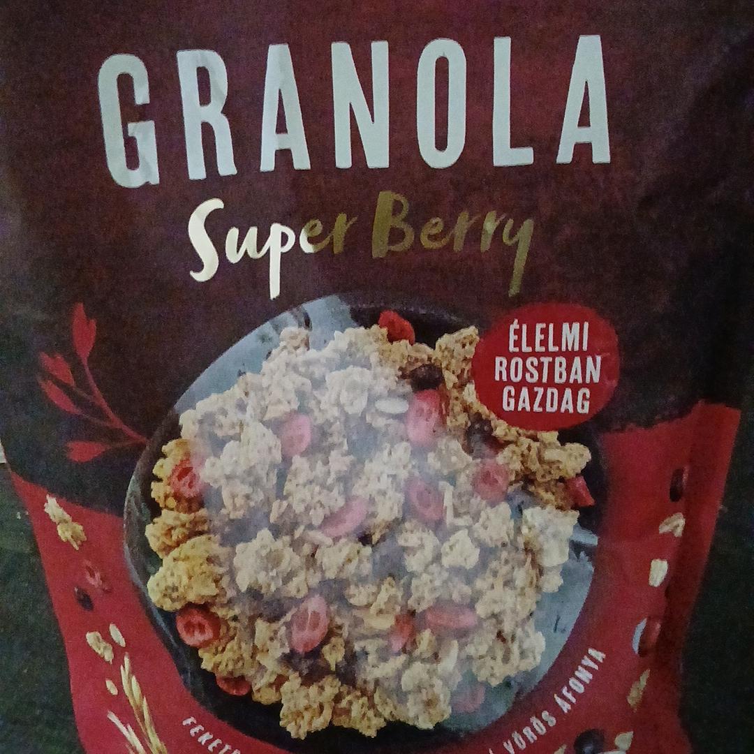 Képek - Granola super berry Crownfield