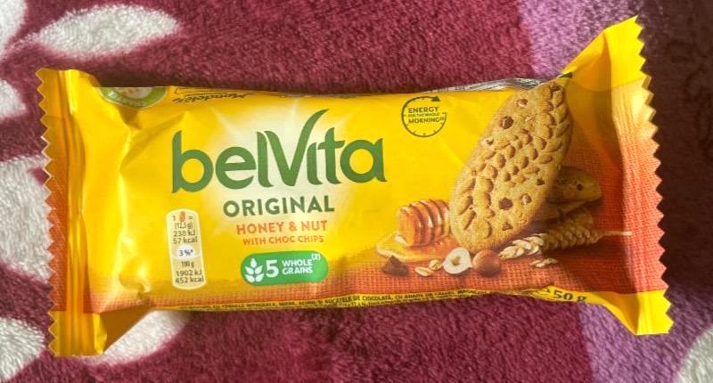 Képek - Belvita mogyorós és mézes, gabonás keksz csokoládédarabokkal 50 g