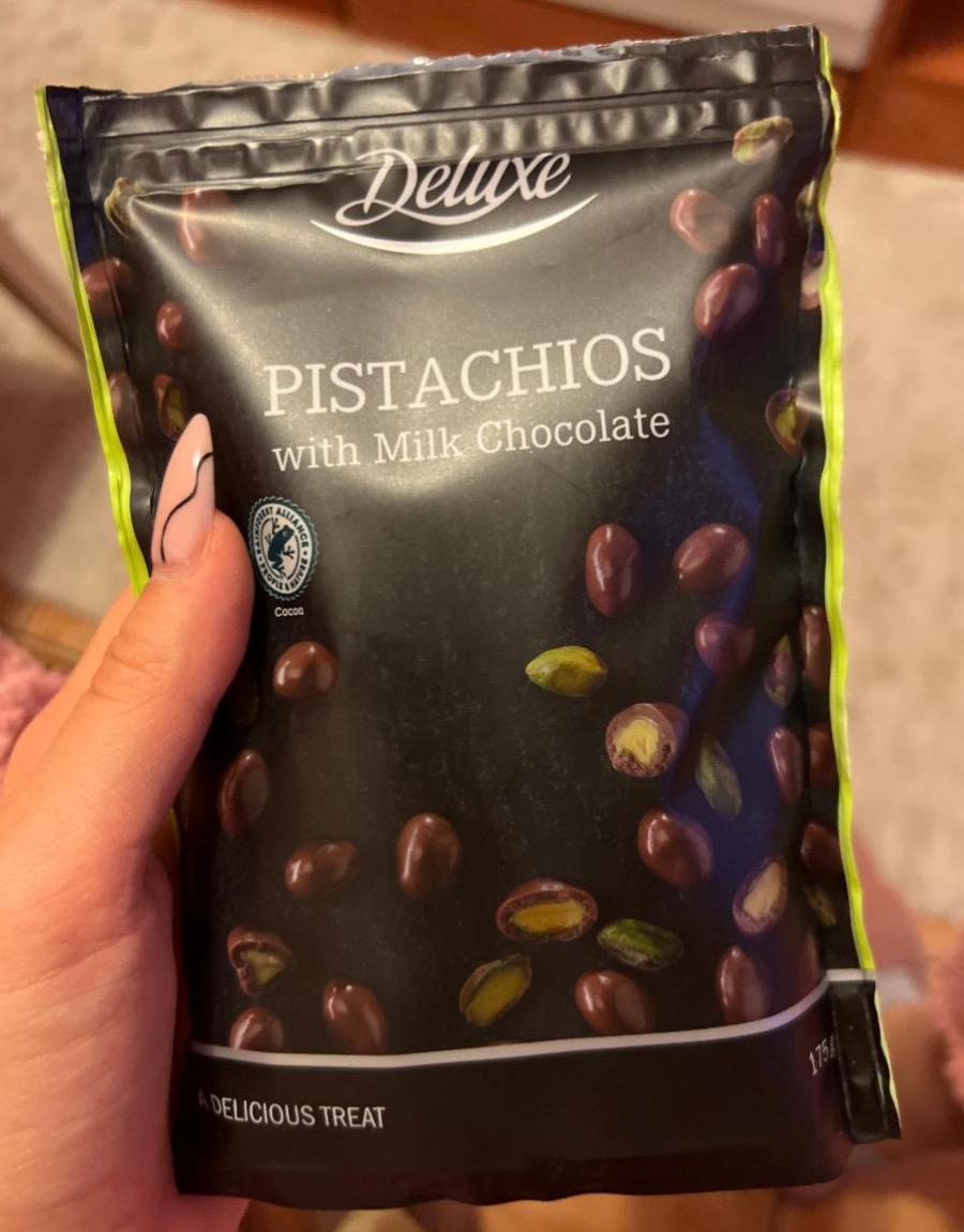 Képek - Pistachios with milk chocolate Deluxe