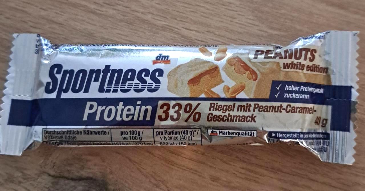 Képek - Sportness protein 33% peanuts white edition dm