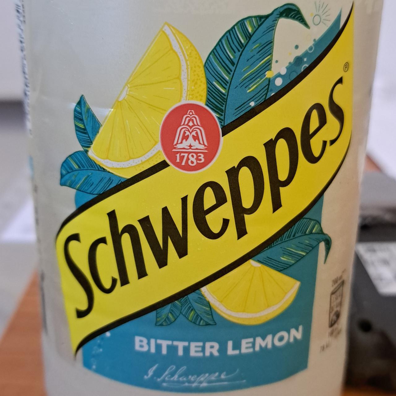 Képek - Schweppes Bitter Lemon citromízű szénsavas üdítőital cukorral és édesítőszerekkel 1,5 l