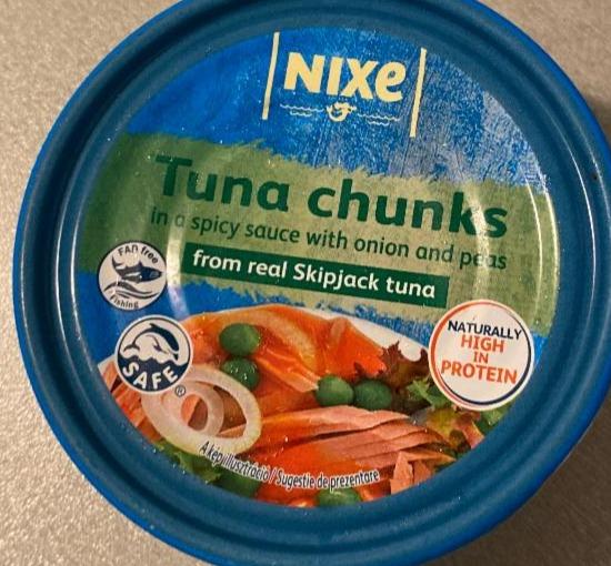 Képek - Tuna chunks in a spicy sauce with oninon and peas from real skipjack tuna Nixe