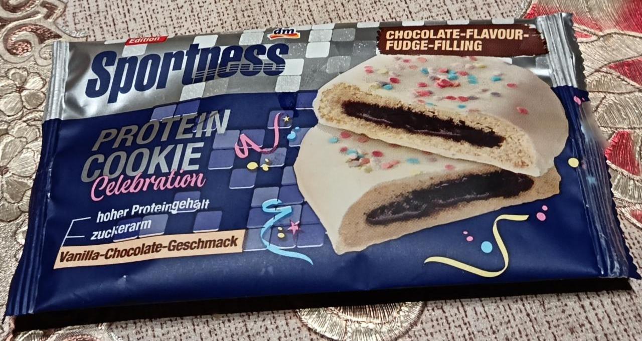 Képek - Dm sportness protein cookie celebration Vanilla Chocolate Geschmack