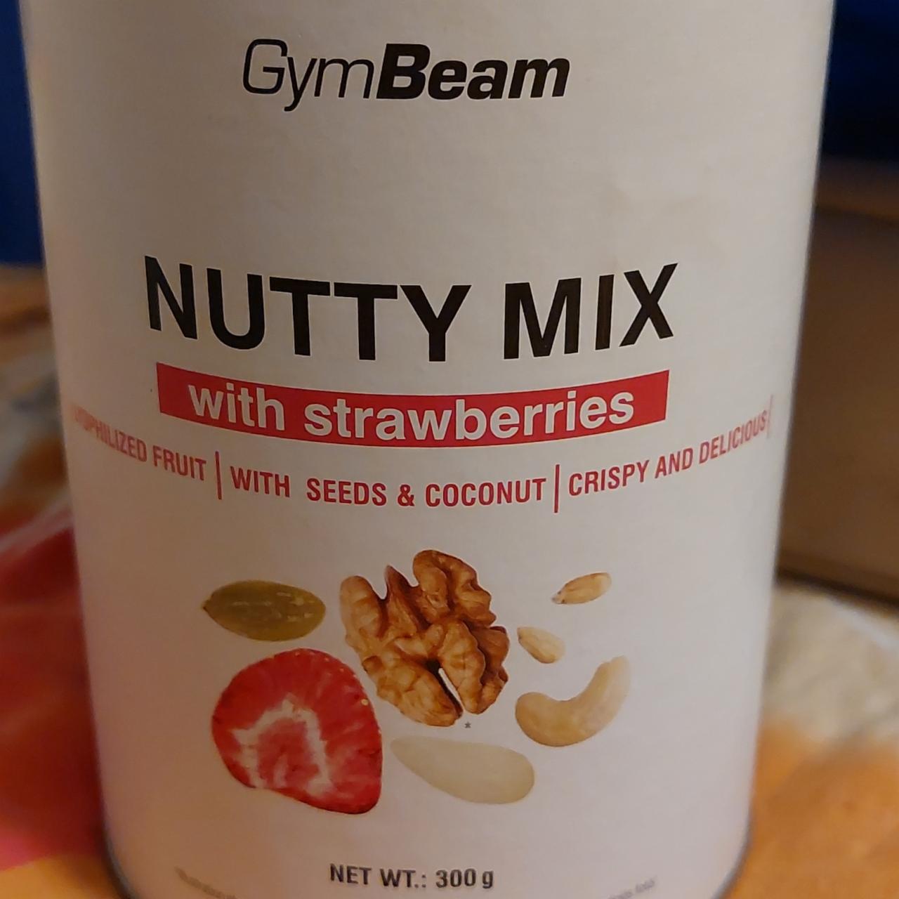 Képek - Nutty mix with strawberries GymBeam